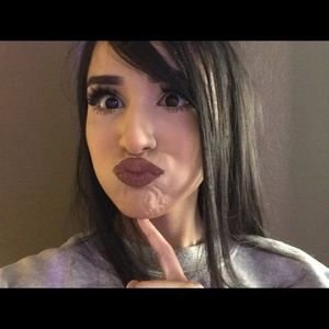 Meet your Posher, Priscilla